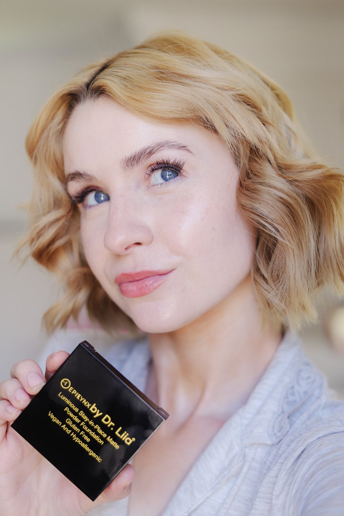 Luminous Powder Foundation